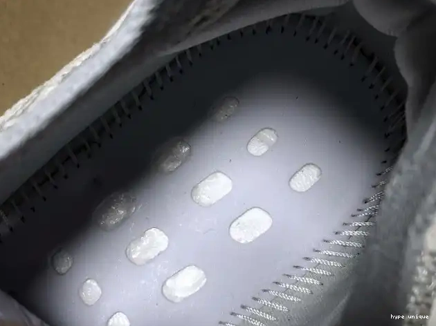 hype FV3260 380 Yeezy Alien Boost Adidas 0608